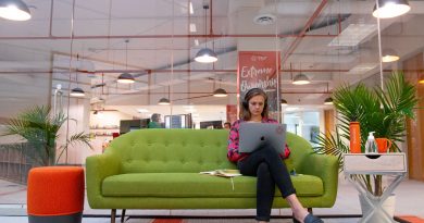 Startups - sala de espera - sillón verde